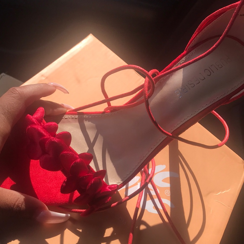 brand new never worn comes with box